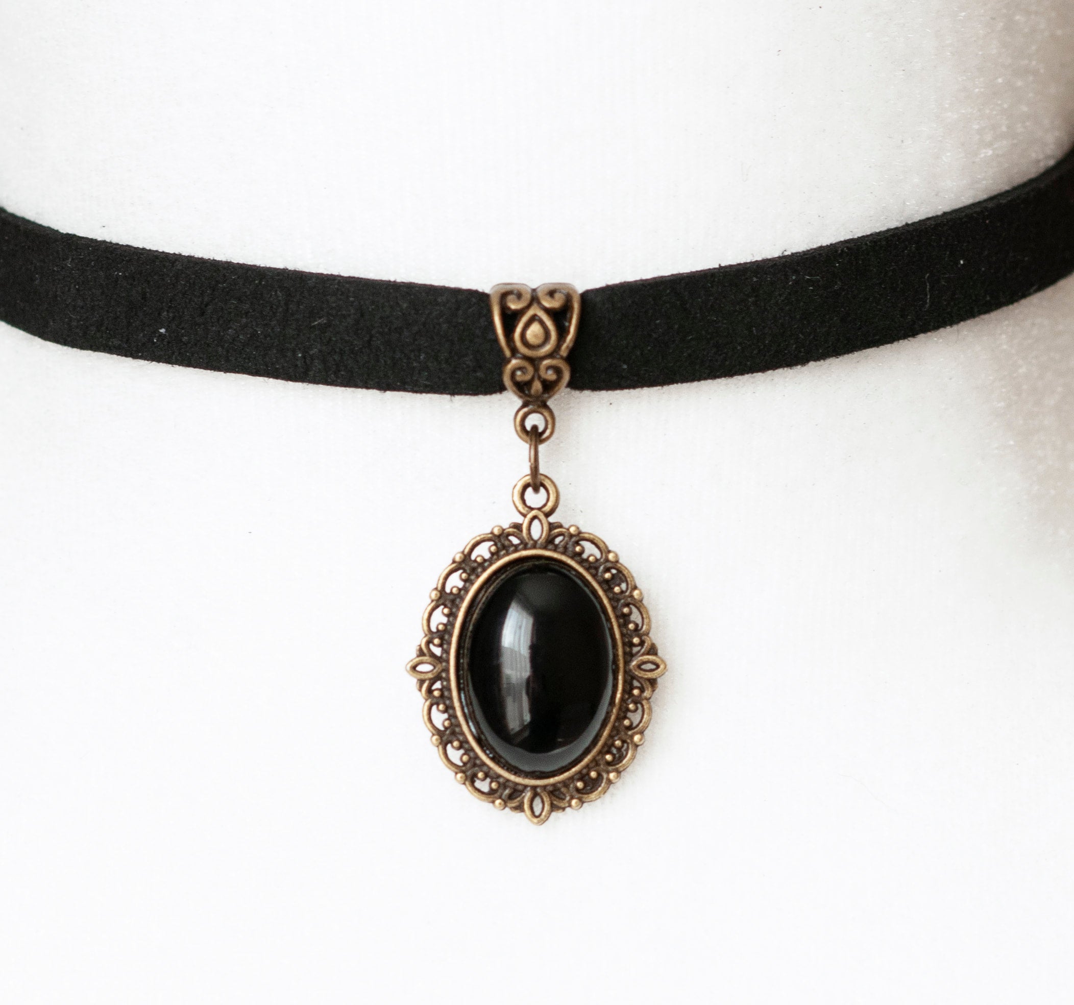 Gothic Choker with Black Agate pendan