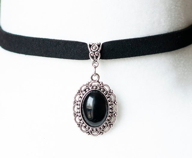 Gothic Black Agate Velvet Choker With Pendant With Velvet Accents Fashion  Jewelry For Women From Sidneyster, $11.4