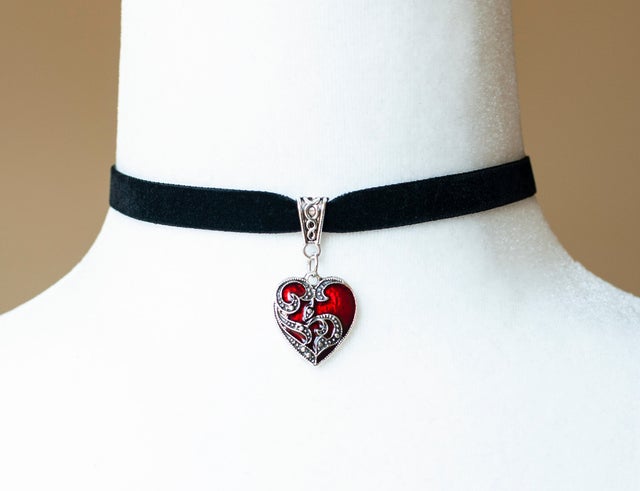 Black choker with red stone cheap