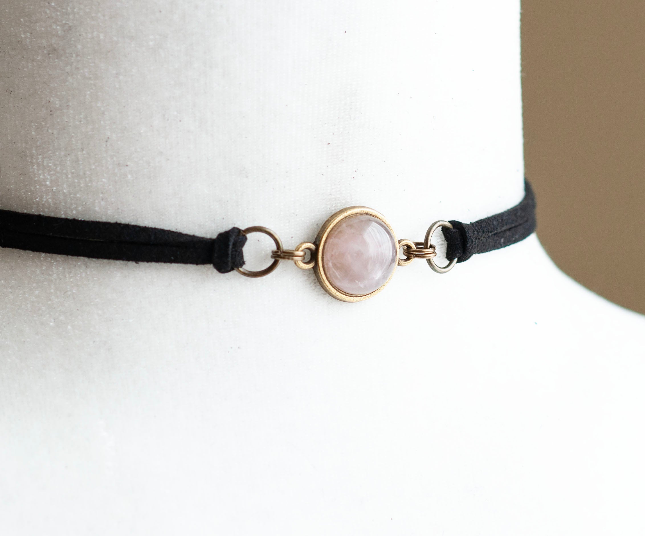 Black suede choker discount
