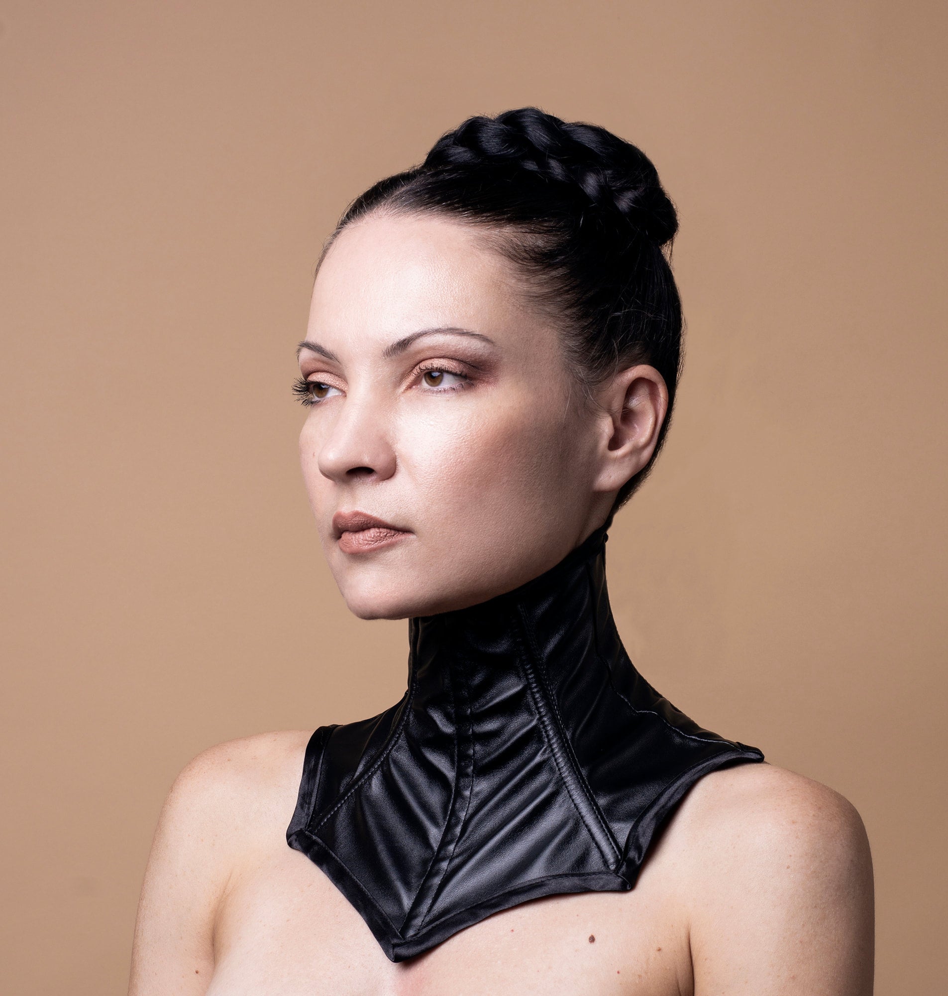 Leather neck collar shop